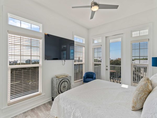 30A Florida Luxury Vacation Rental - Gulf Coast Beach House with Pool & Carriage House