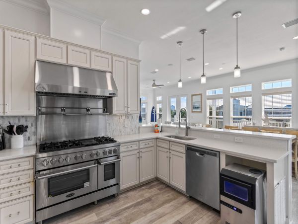 30A Florida Luxury Vacation Rental - Gulf Coast Beach House with Pool & Carriage House