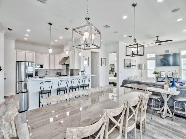 30A Florida Luxury Vacation Rental - Gulf Coast Beach House with Pool & Carriage House