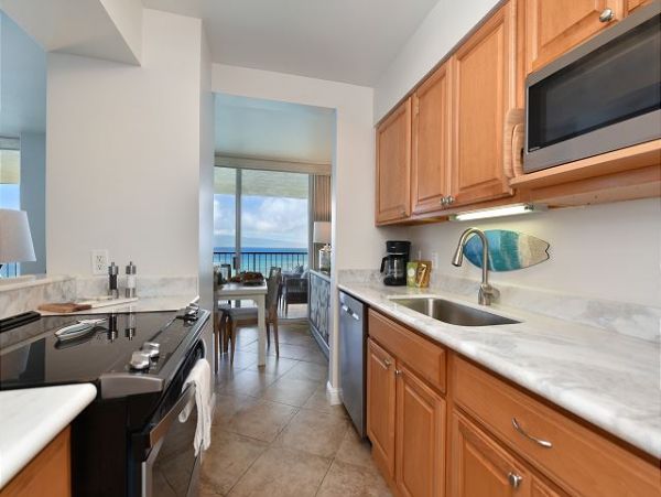 12th Floor Penthouse in Kahana with Great Ocean Views