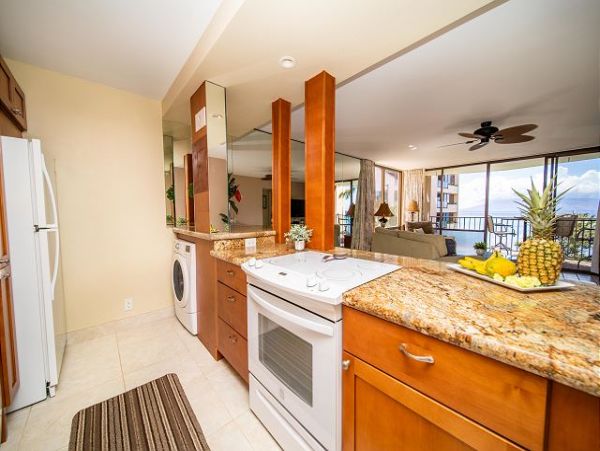 Luxurious Maui Vacation Rental with Ocean Views & Prime Location