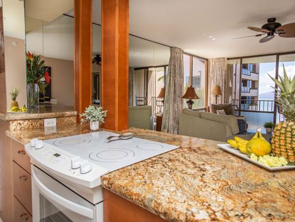Luxurious Maui Vacation Rental with Ocean Views & Prime Location