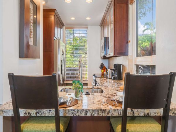 Upscale Condo with Ocean Views in Kapalua Sleeps 4 Guests
