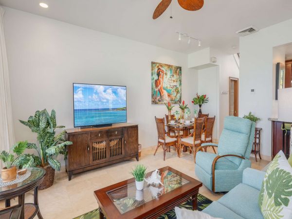 Upscale Condo with Ocean Views in Kapalua Sleeps 4 Guests