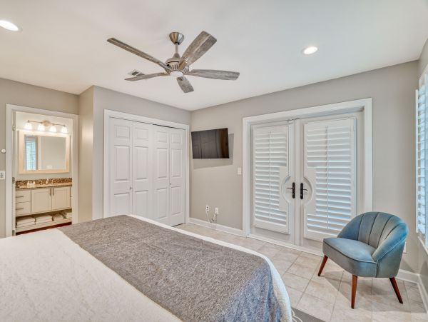 Deluxe Thirteen Bedroom Vacation Home in Miramar Beach