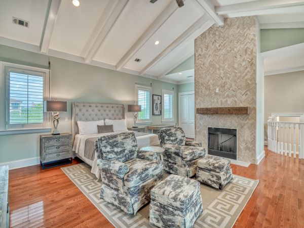 Deluxe Thirteen Bedroom Vacation Home in Miramar Beach