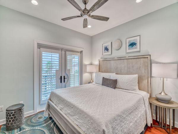 Deluxe Thirteen Bedroom Vacation Home in Miramar Beach