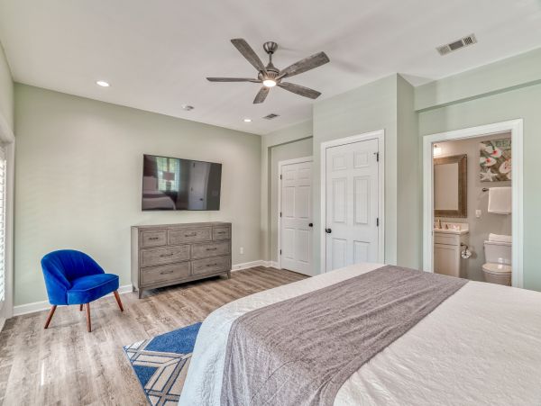 Deluxe Thirteen Bedroom Vacation Home in Miramar Beach