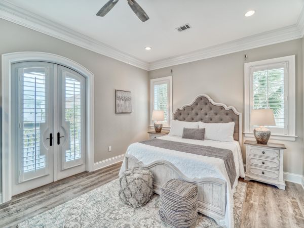 Deluxe Thirteen Bedroom Vacation Home in Miramar Beach