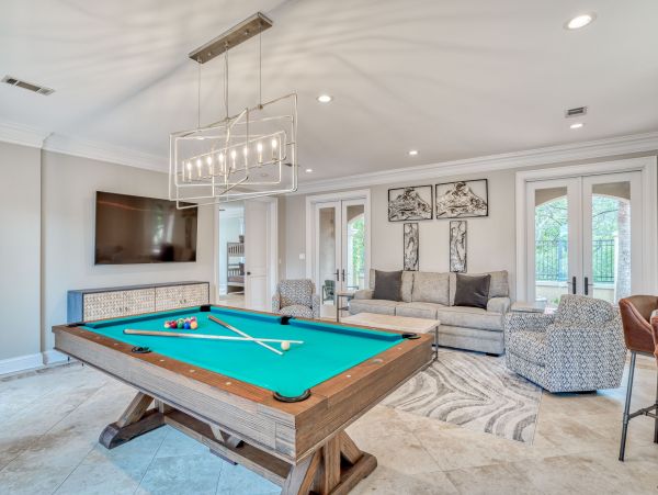 Deluxe Thirteen Bedroom Vacation Home in Miramar Beach