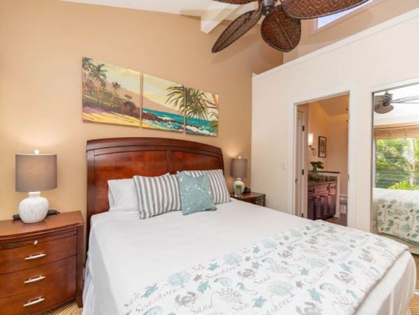 Lahaina Spacious Condo