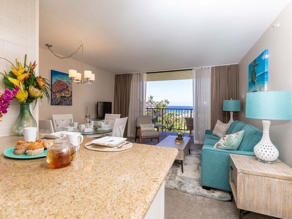 Two Bedroom Vacation Condo on Kaanapali Sleeps 6 Guests