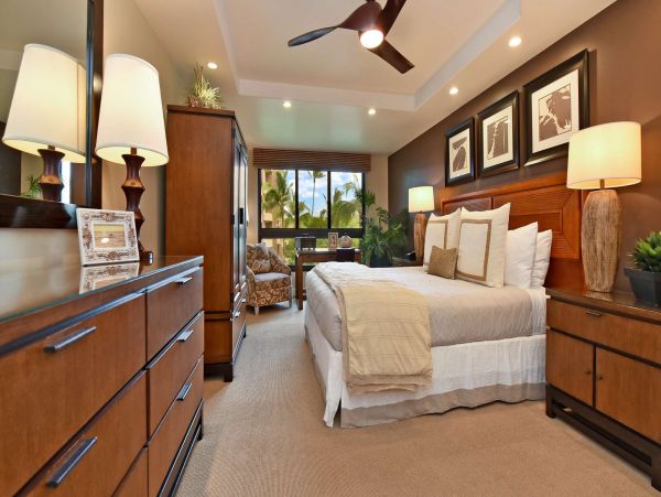 Beachfront Two Bedroom Rental Condo in Kaanapali