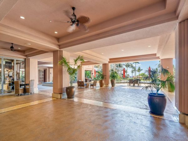 One Bedroom Vacation Condo with Amazing Views in Kaanapali
