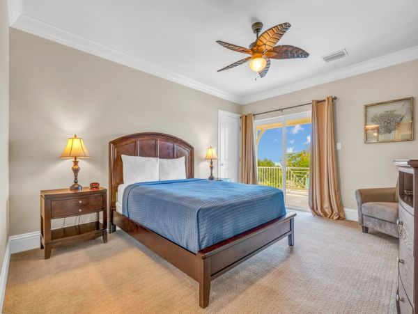 Luxury Waterfront Vacation Home with Pool Sleeps 14 Guests