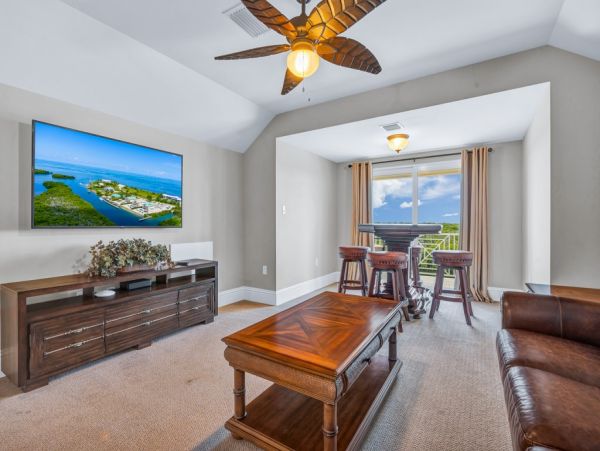 Luxury Waterfront Vacation Home with Pool Sleeps 14 Guests