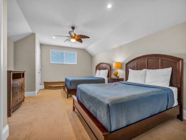Luxury Waterfront Vacation Home with Pool Sleeps 14 Guests