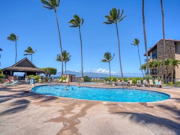 CORNER UNIT MAUI 1 BEDROOM CONDO