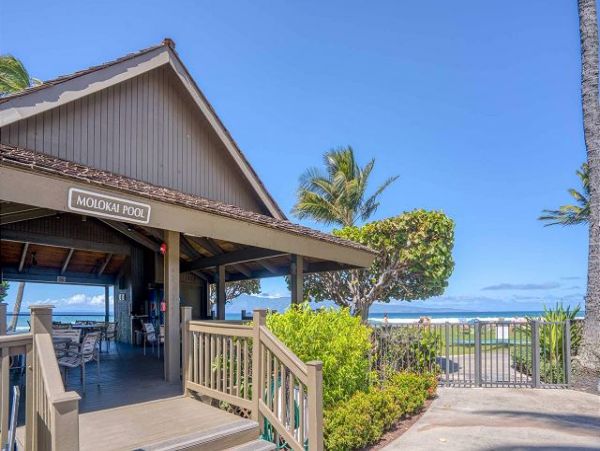 CORNER UNIT MAUI 1 BEDROOM CONDO