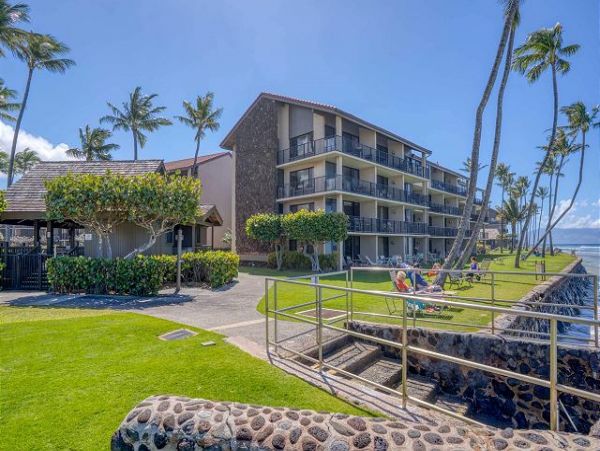 CORNER UNIT MAUI 1 BEDROOM CONDO