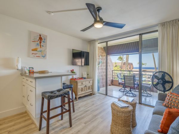 One Bedroom Sleeps Four Great Views