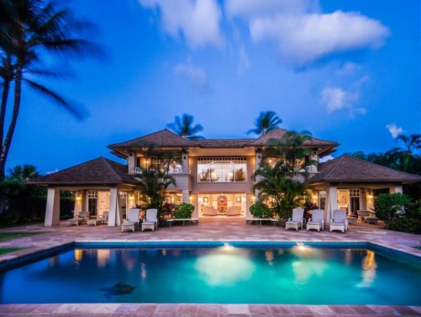 One of Maui's Most Exclusive Beach Villas-Kaanapali
