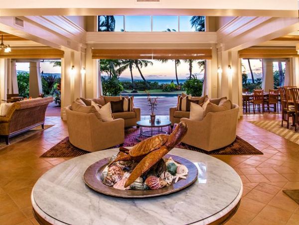 One of Maui's Most Exclusive Beach Villas-Kaanapali