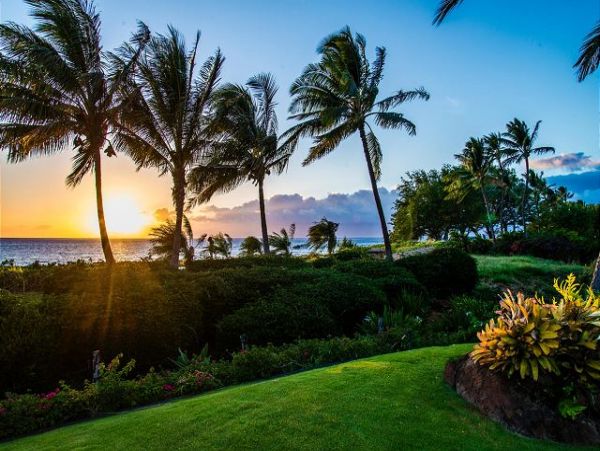 One of Maui's Most Exclusive Beach Villas-Kaanapali