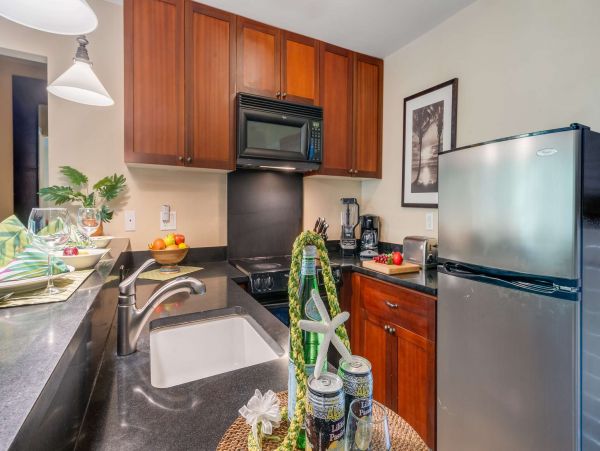 Lahaina Beautiful Two Bedroom Vacation Rentals Close to Beach