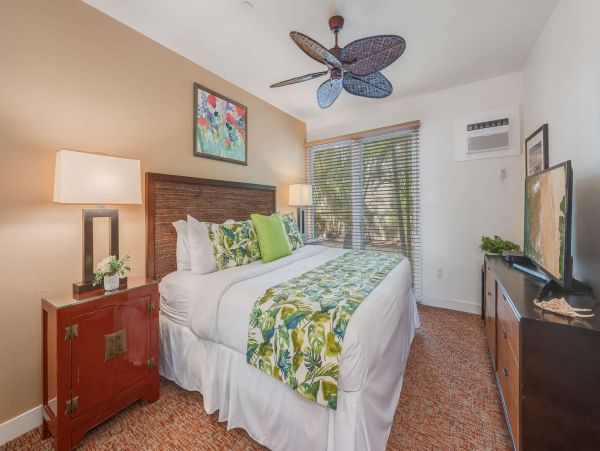 Lahaina Beautiful Two Bedroom Vacation Rentals Close to Beach