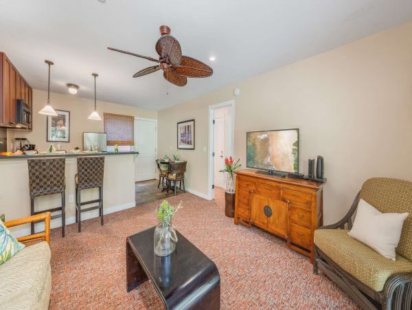 Lahaina Beautiful Two Bedroom Vacation Rentals Close to Beach