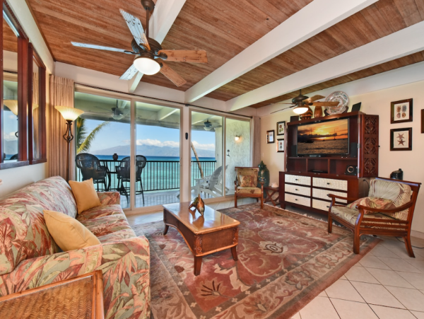 Luxury Oceanfront Condo in West Maui - Stunning Views & Amenities - additional view, photo 3