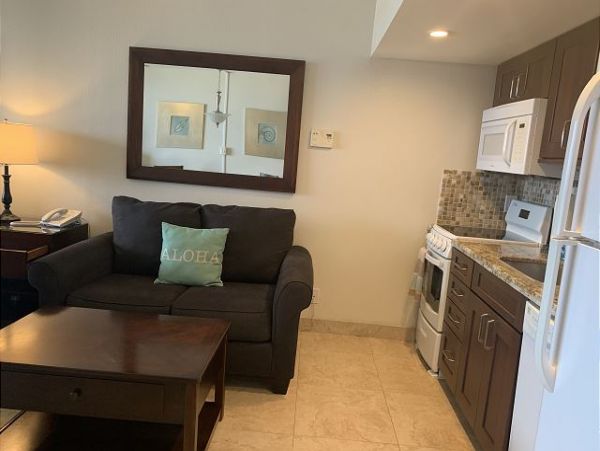 MAUI STUDIO WITH OCEAN ACCESS AND WATER VIEW