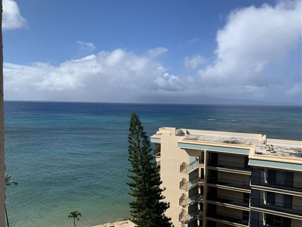 MAUI STUDIO WITH OCEAN ACCESS AND WATER VIEW