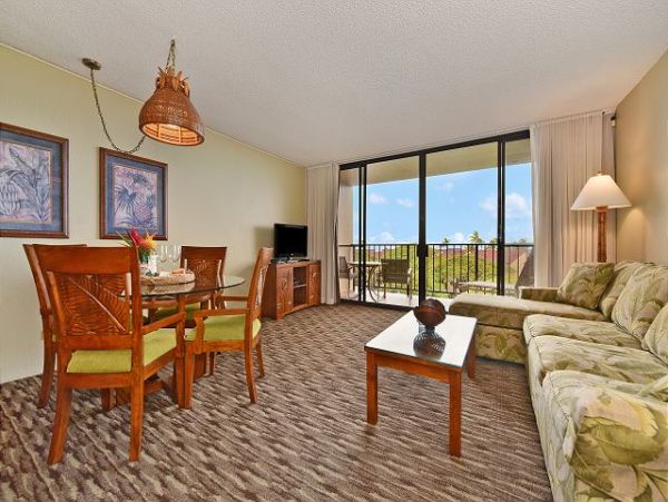 Kaanapali Vacation Condo One Bedroom Walk to Beach