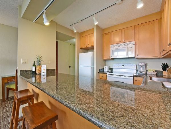 Kaanapali Vacation Condo One Bedroom Walk to Beach