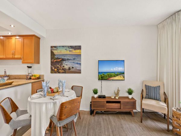 Kahana Vacation Condo One Bedroom Sleeps 4 Guests