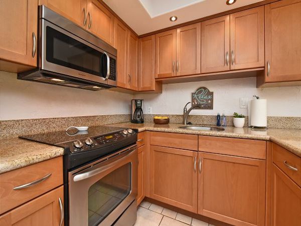 Kahana Vacation Condo One Bedroom Sleeps 4 Guests