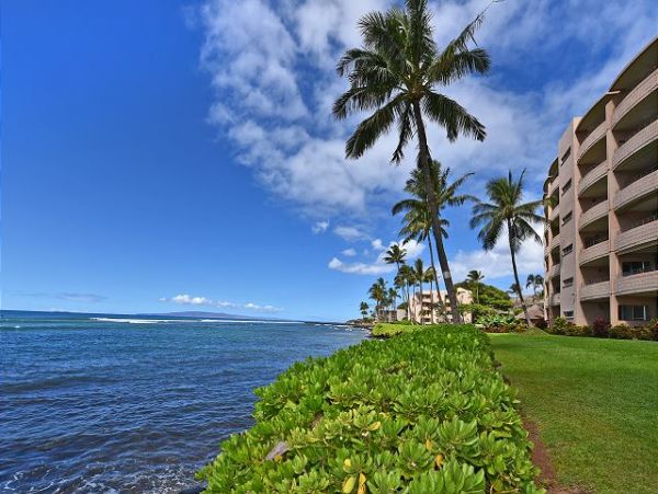 Oceanfront Condo with Spectacular Views & Beach Access