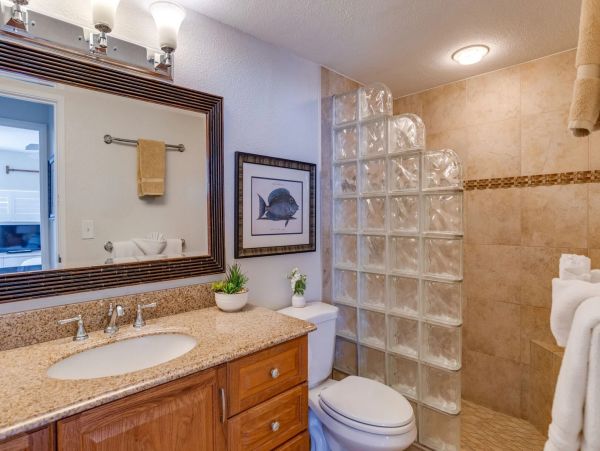 Oceanfront Condo with Spectacular Views & Beach Access
