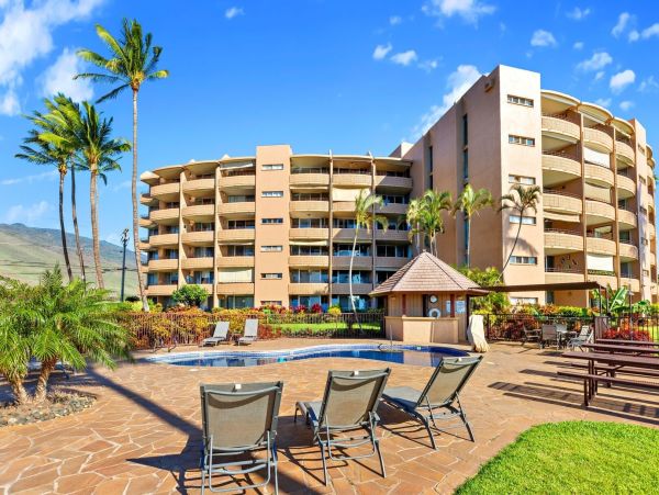 Oceanfront Condo with Spectacular Views & Beach Access
