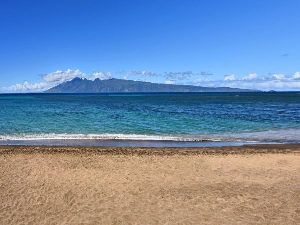 Kahana Vacation Condo - Oceanfront Two Bedroom Rental with Pool