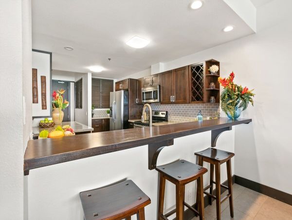 Kahana Vacation Condo - Oceanfront Two Bedroom Rental with Pool