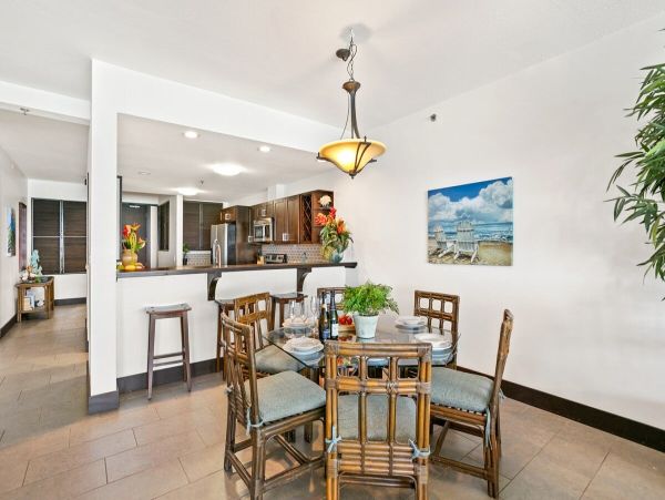 Kahana Vacation Condo - Oceanfront Two Bedroom Rental with Pool