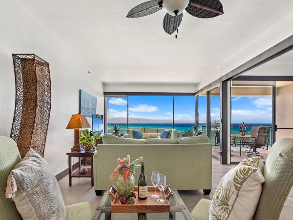 Kahana Vacation Condo - Oceanfront Two Bedroom Rental with Pool