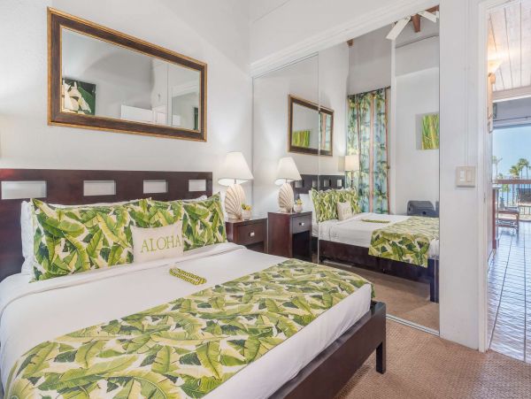 Top Floor 2 Bedroom Condo in South Kihei Ocean View