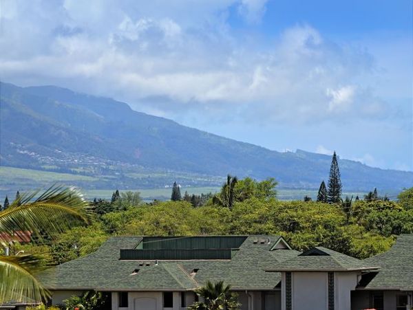Top Floor 2 Bedroom Condo in South Kihei Ocean View