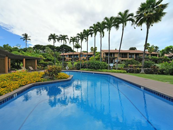 Beautiful Wailea Vacation Condo with Pool Beach Side
