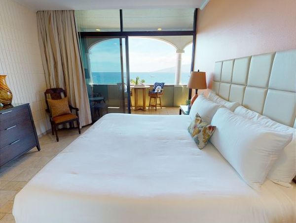 Lahaina One Bedroom Vacation Condo Sleeps 4 Walk To Beach