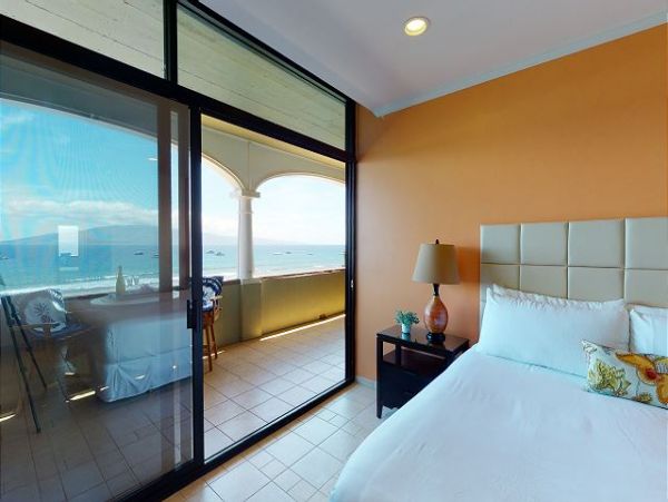 Lahaina One Bedroom Vacation Condo Sleeps 4 Walk To Beach